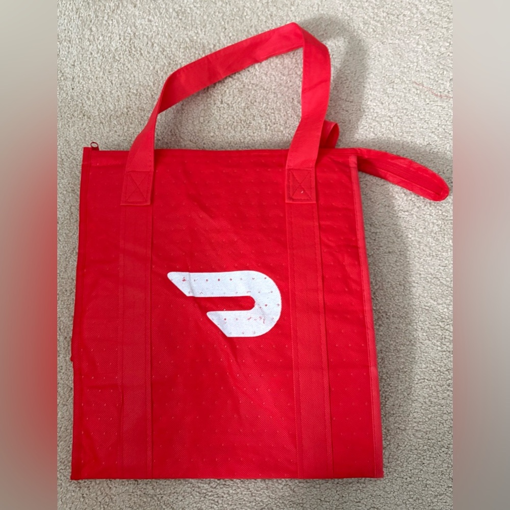 DoorDash Zipper Red Insulated Tote Bag